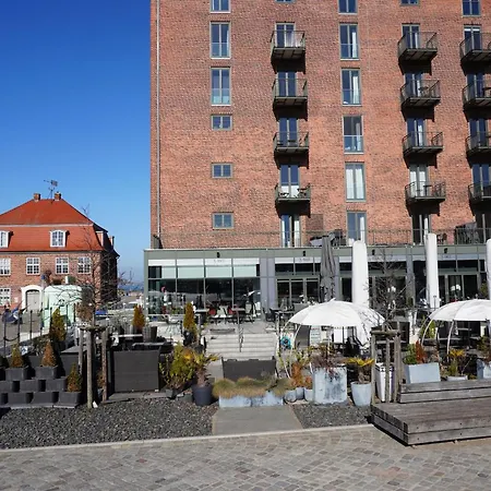 Meehrflair Ohle06 Alter Hafen Mit Balkon Im Historischen Ohlerich Speicher * Wißmar