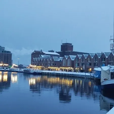 Meehrflair Ohle06 Alter Hafen Mit Balkon Im Historischen Ohlerich Speicher * Wißmar