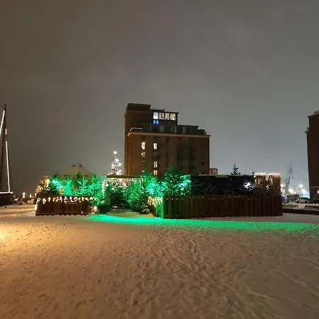 Meehrflair Ohle06 Alter Hafen Mit Balkon Im Historischen Ohlerich Speicher Apartman Wißmar