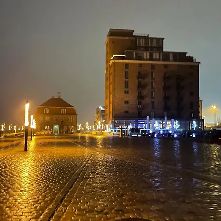 Meehrflair Ohle06 Alter Hafen Mit Balkon Im Historischen Ohlerich Speicher *